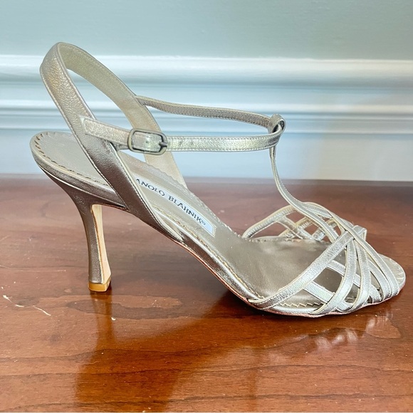 ***Sold on another Platform***Manolo Blahnik Gold T-Strap Heels 7.5 - Picture 8 of 15